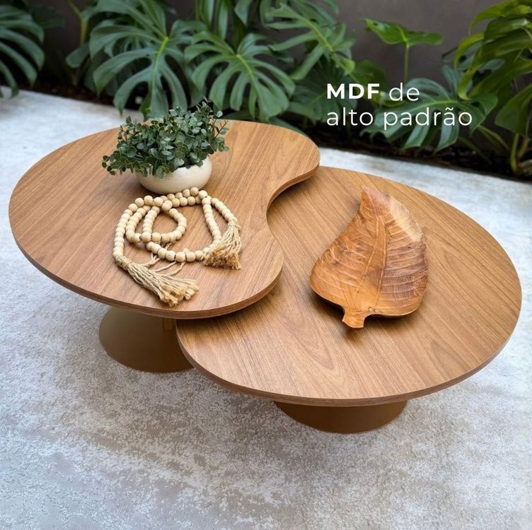 Kit 2 Mesas de Centro Orgânica Moderna Sala de Estar Madeira MDF Estrutura Metal Dourado Alto Padrão