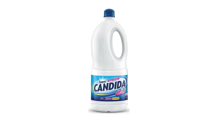 Água Sanitária Super Candida 2L Alvejante e Desinfetante Multiuso para Limpeza Pesada, Higieniza Pisos e Banheiros, Branqueia Roupas e Tira Manchas